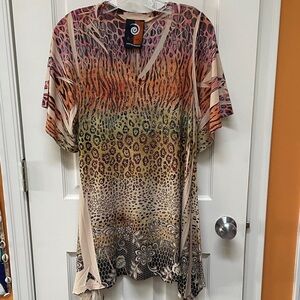 Vibrant Leopard Print V-Neck Tunic